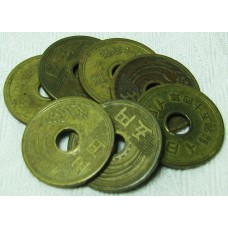 JAPAN 1960 - 1989 . FIVE 5 YEN . BRASS COINS